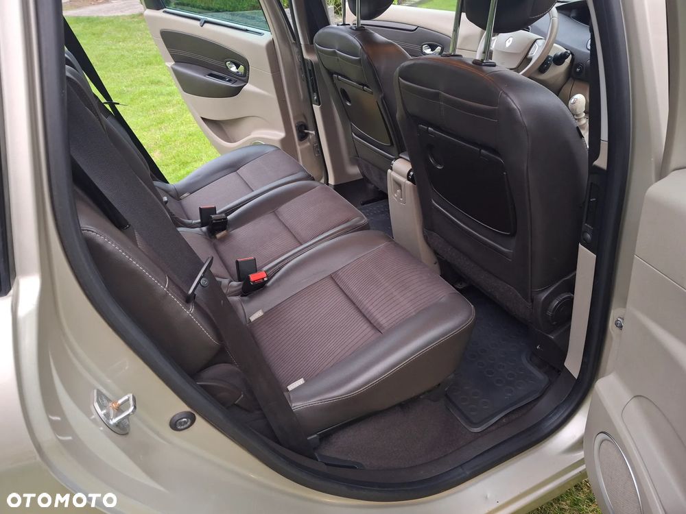 Renault Scenic 1.4 16V TCE Privilege - 17