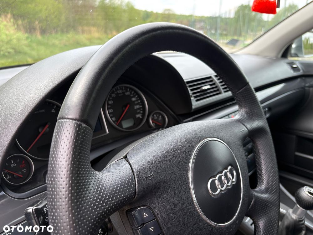 Audi A4 Limousine - 18
