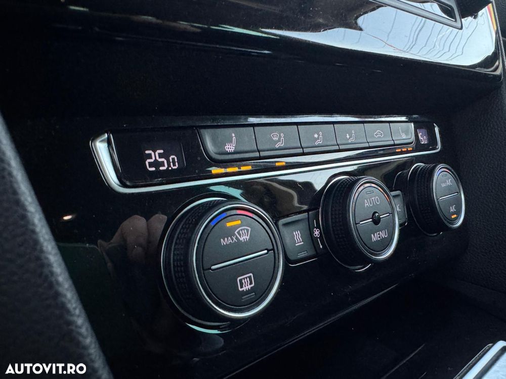 Volkswagen Passat Alltrack - 26