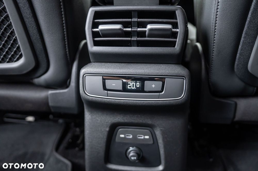Audi Q4 e-tron 45 82kWh S Line - 21