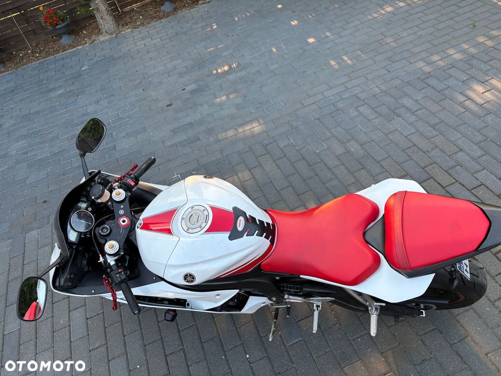 Yamaha R6 - 5