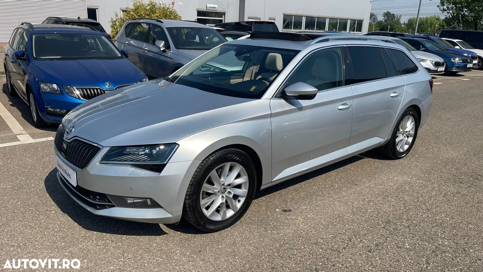 Skoda Superb Combi 2.0 TDI DSG Style - 2