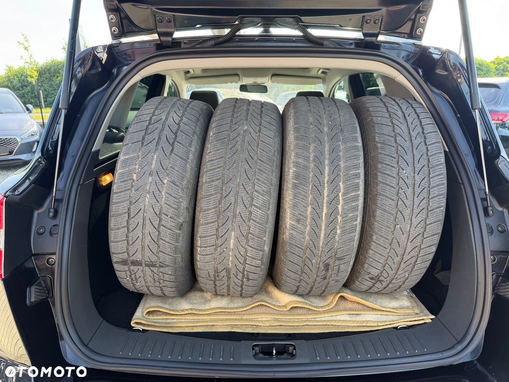 Ford Kuga 2.0 TDCi 2x4 Trend - 14
