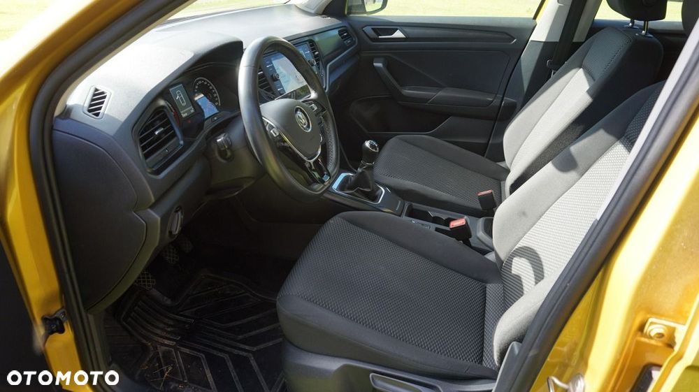 Volkswagen T-Roc - 11
