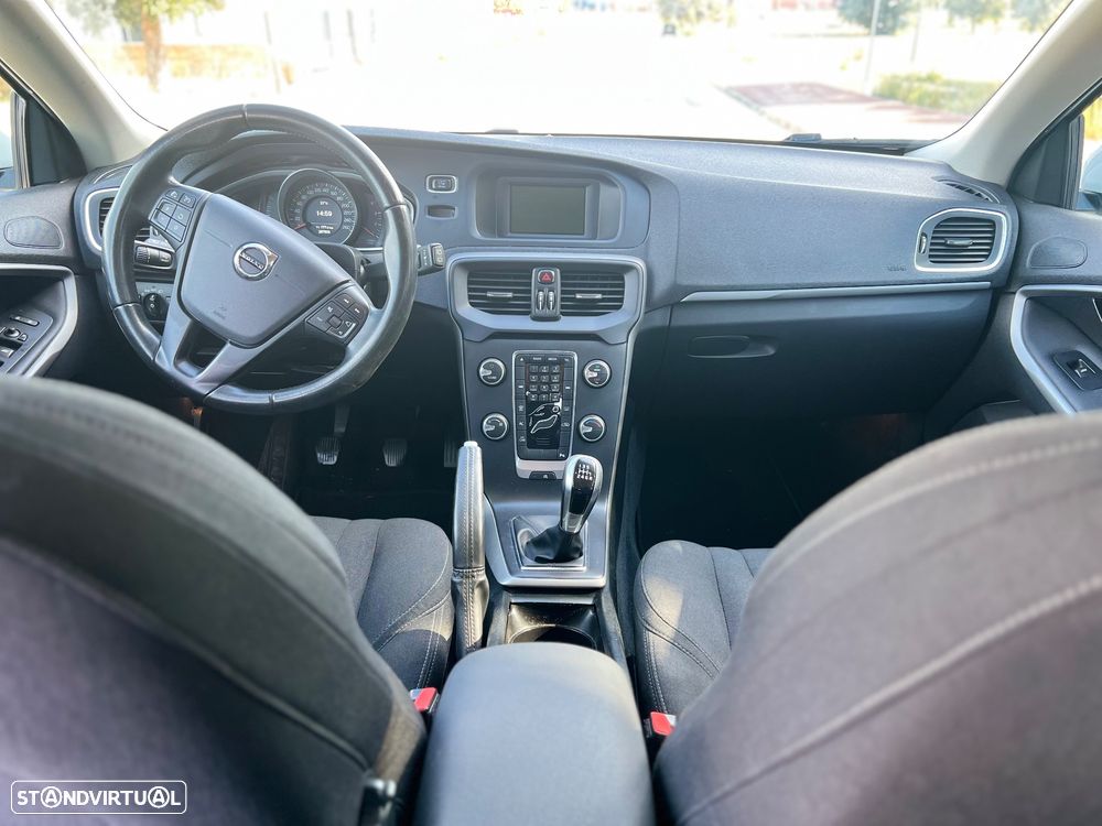 Volvo V40 2.0 D2 Inscription - 8