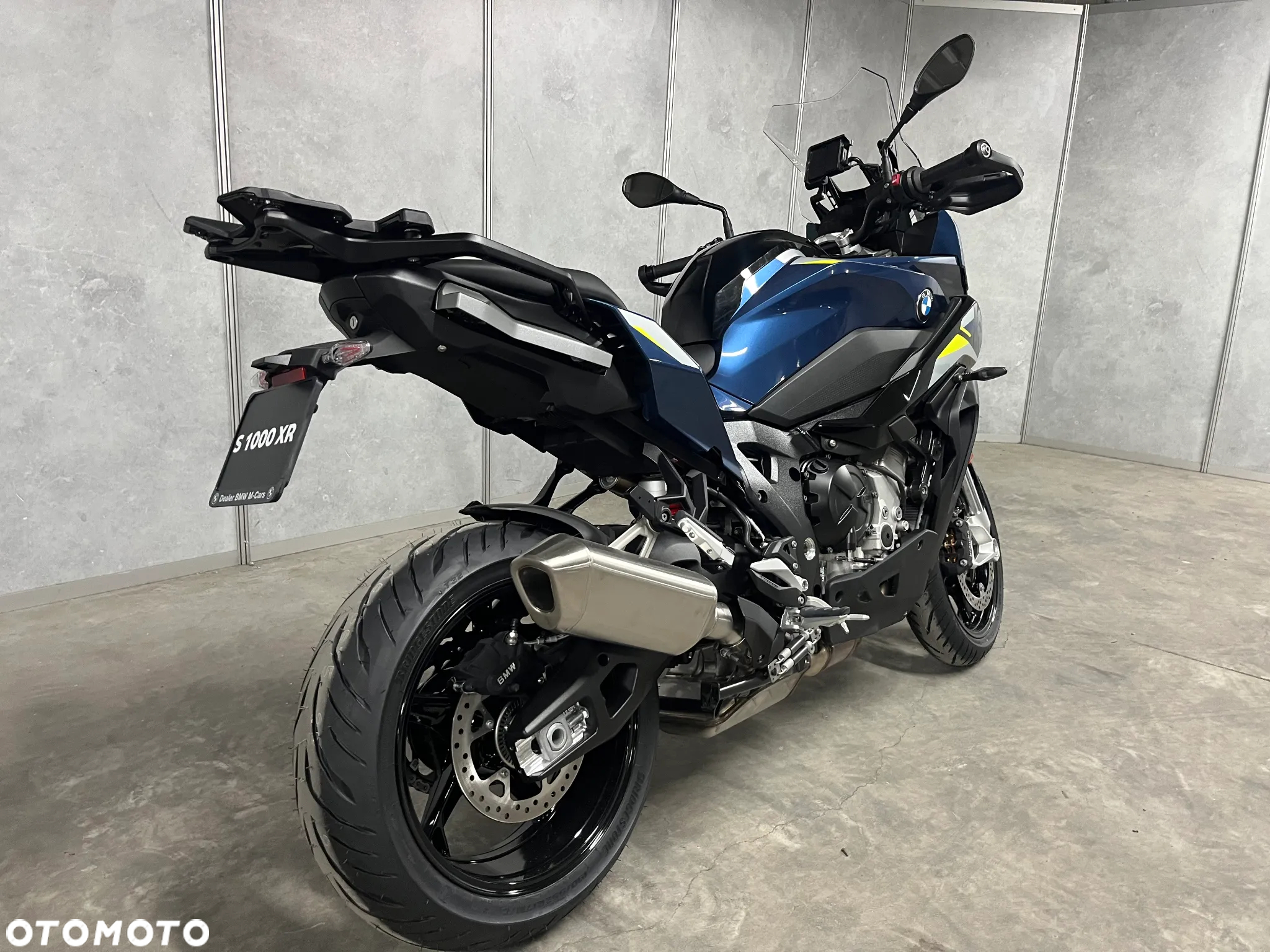 BMW XR - 3