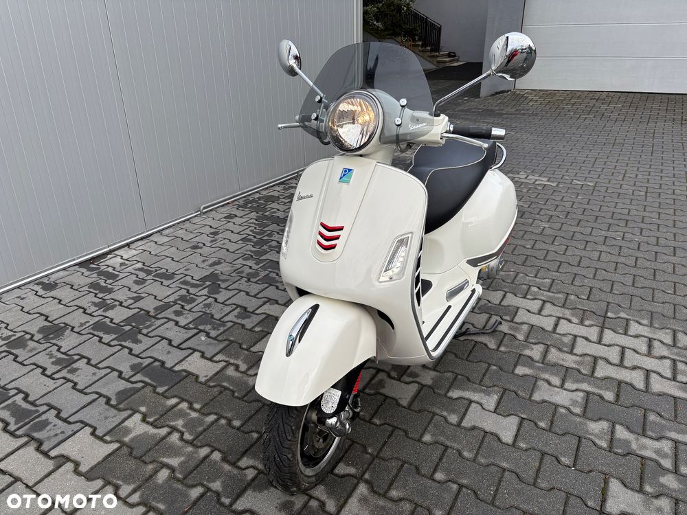 Vespa GTS