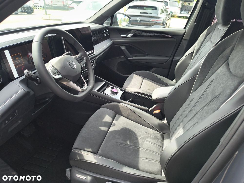 Volkswagen Tiguan - 10