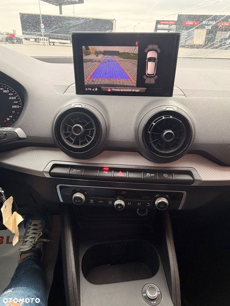 Audi Q2 35 TFSI design - 11
