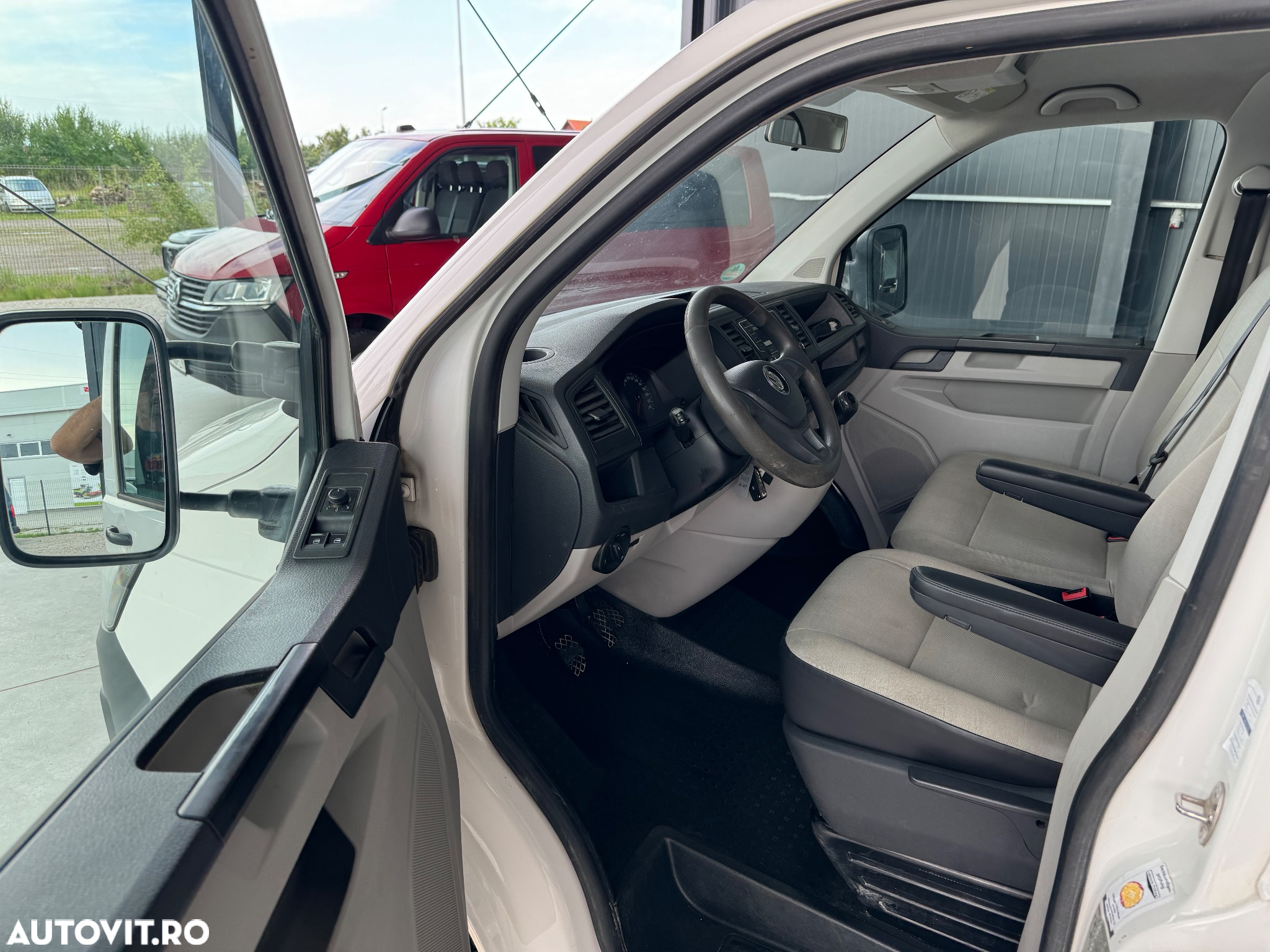 Volkswagen Transporter doka - 13