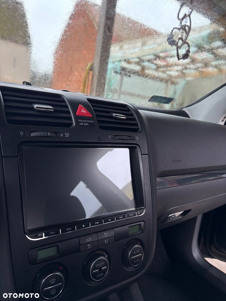 Volkswagen Golf 1.4 TSI GT - 15