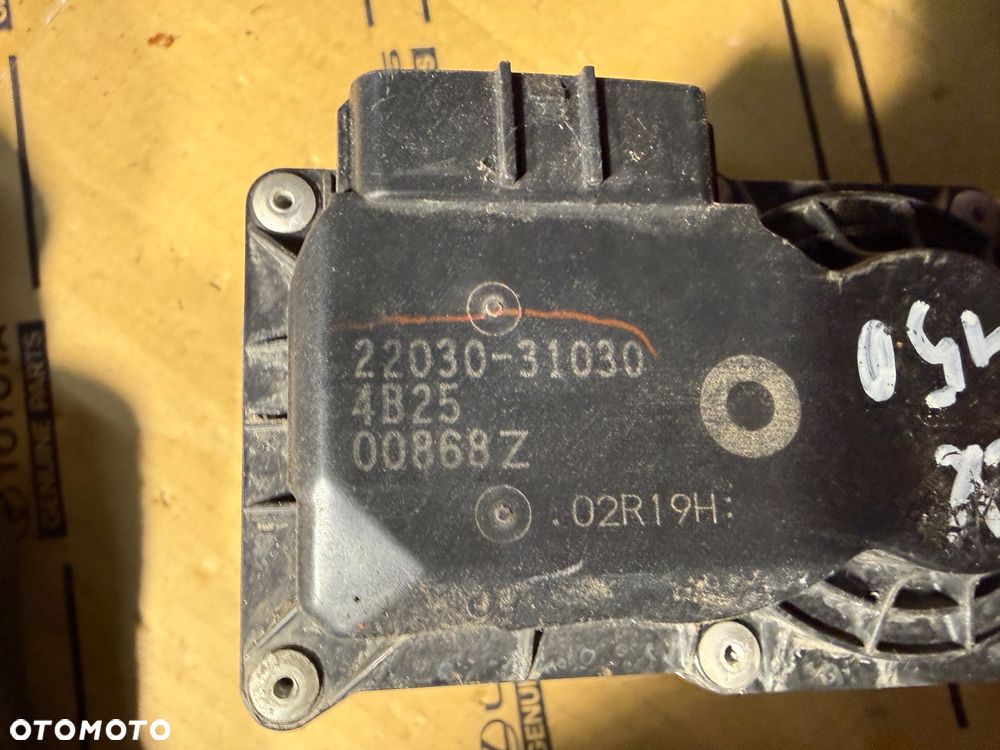 Przepustnica Lexus RX450h 09-15r. Nr. 22030-31030. - 2