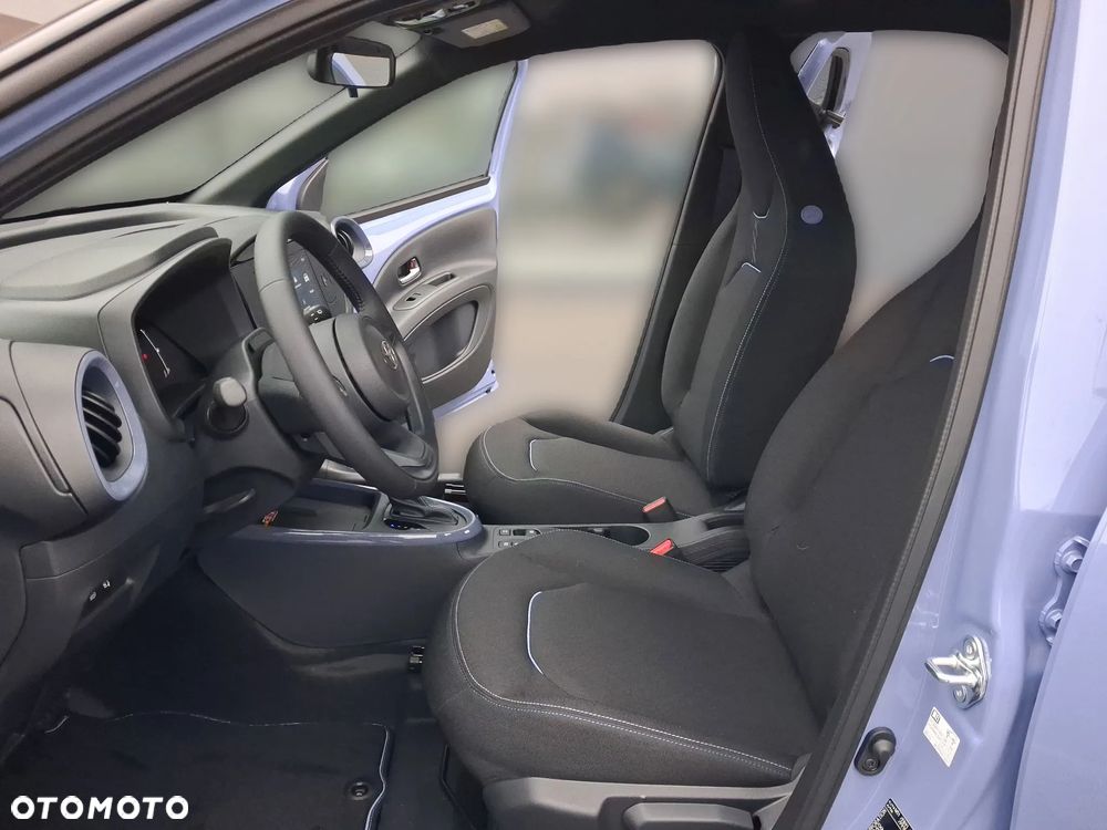 Toyota Aygo X Hybrid 1.5 Style e-CVT - 15