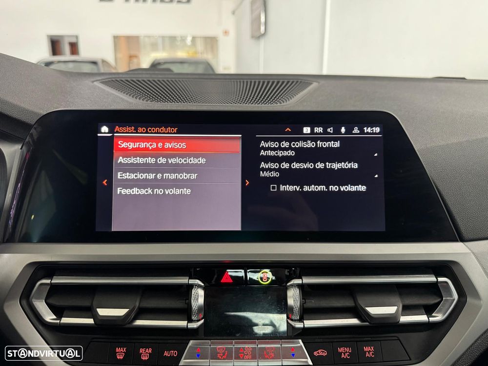 BMW 330 e Pack M Auto - 30