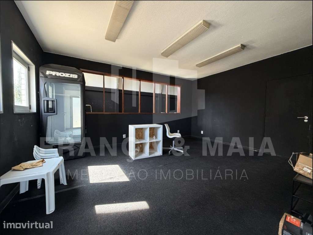 ARRENDAMENTO | Armazém em Canelas - Vila Nova de Gaia - Grande imagem: 3/15