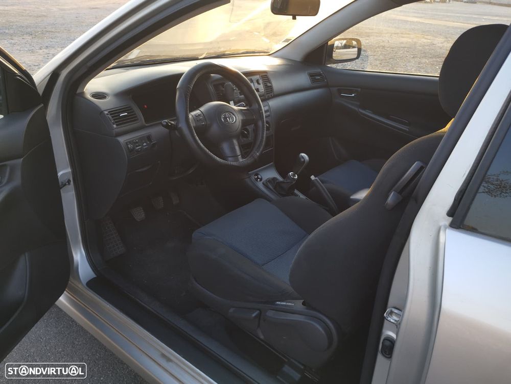 Toyota Corolla 1.4 D-4D - 8