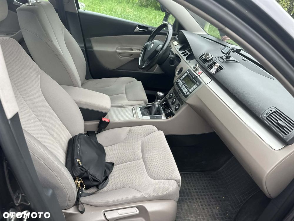 Volkswagen Passat 1.4 TSI Comfortline - 9