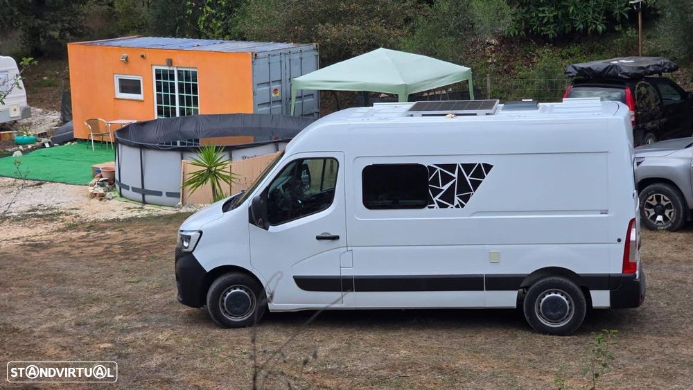 Renault Master Camper Van - 8