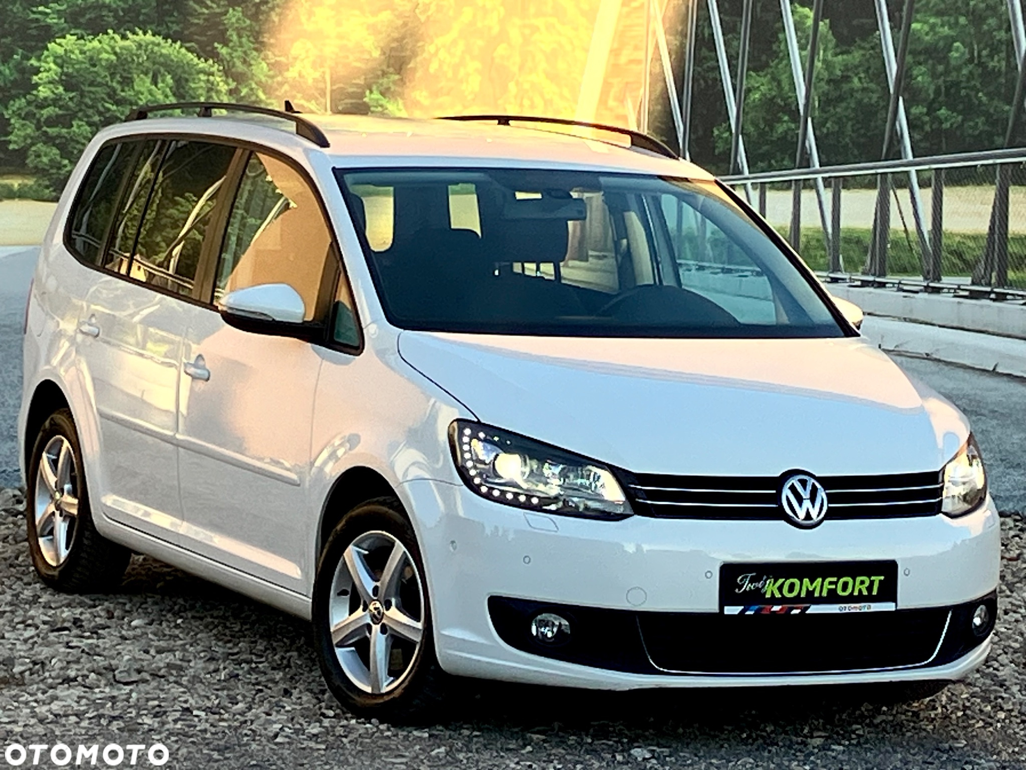 Volkswagen Touran 1.4 TSI DSG Highline - 6