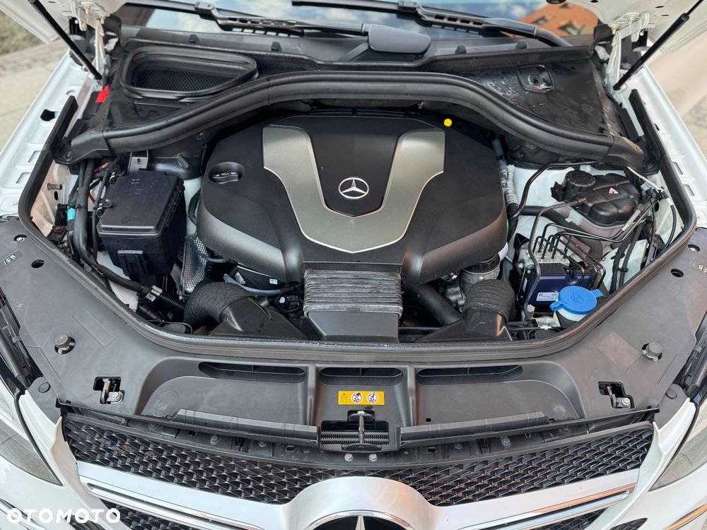 Mercedes-Benz GLE - 19