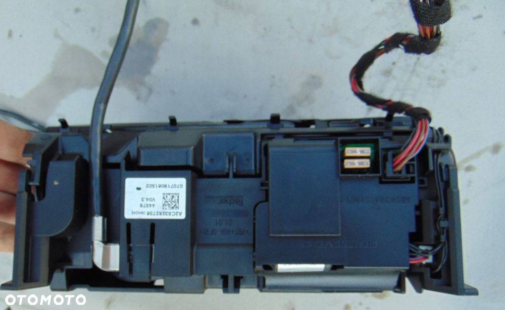 RADIO WYŚWIETLACZ NAWIGACJA MERCEDES C W204 - 16