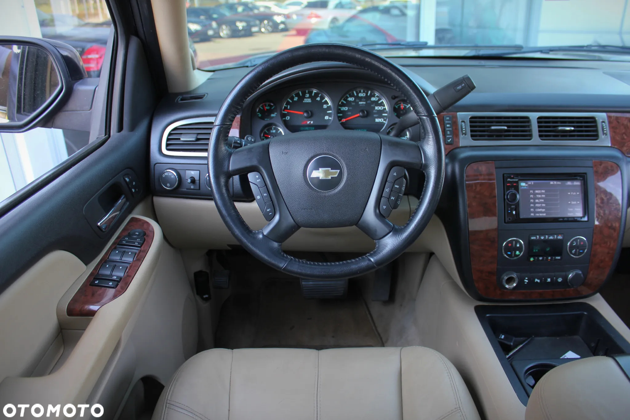 Chevrolet Avalanche 5.3 LS - 26