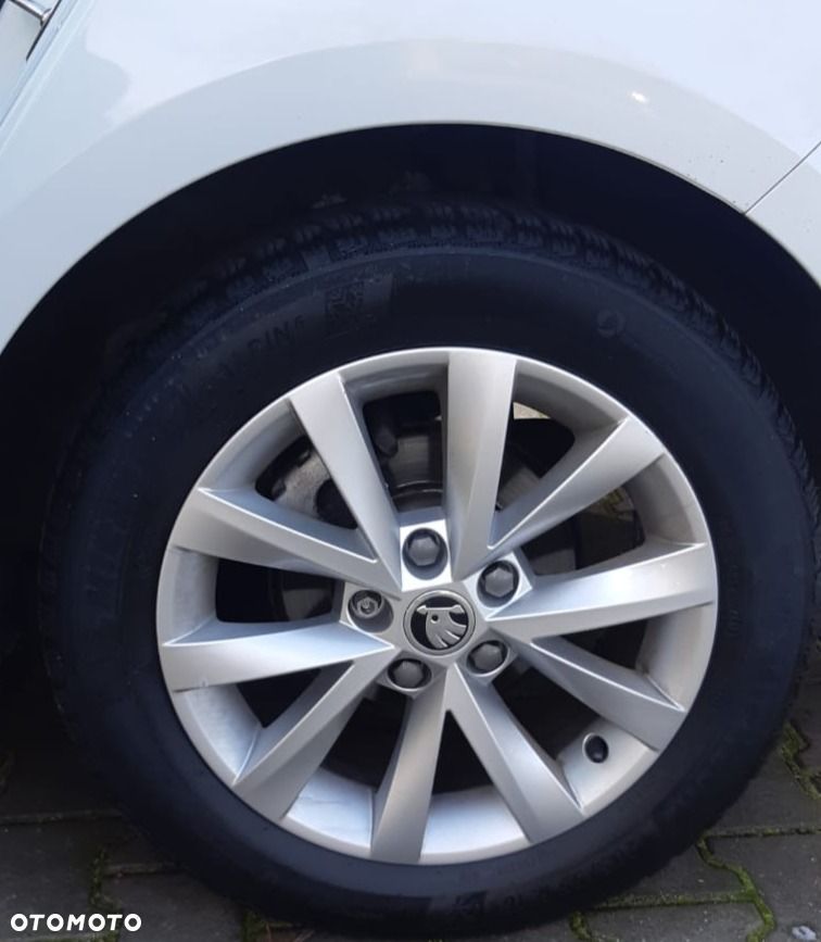 Skoda Octavia 1.6 TDI DSG Clever - 13