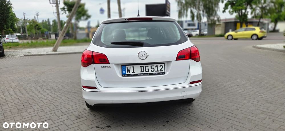 Opel Astra 1.6 Color Edition - 14