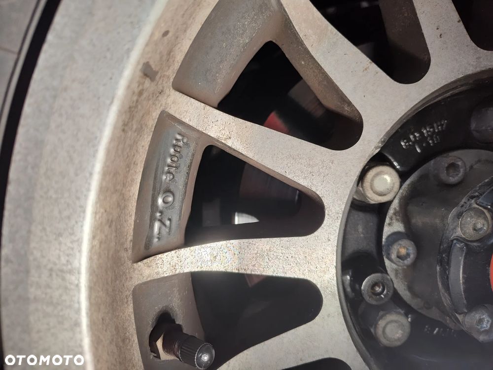 Daihatsu Feroza - 32