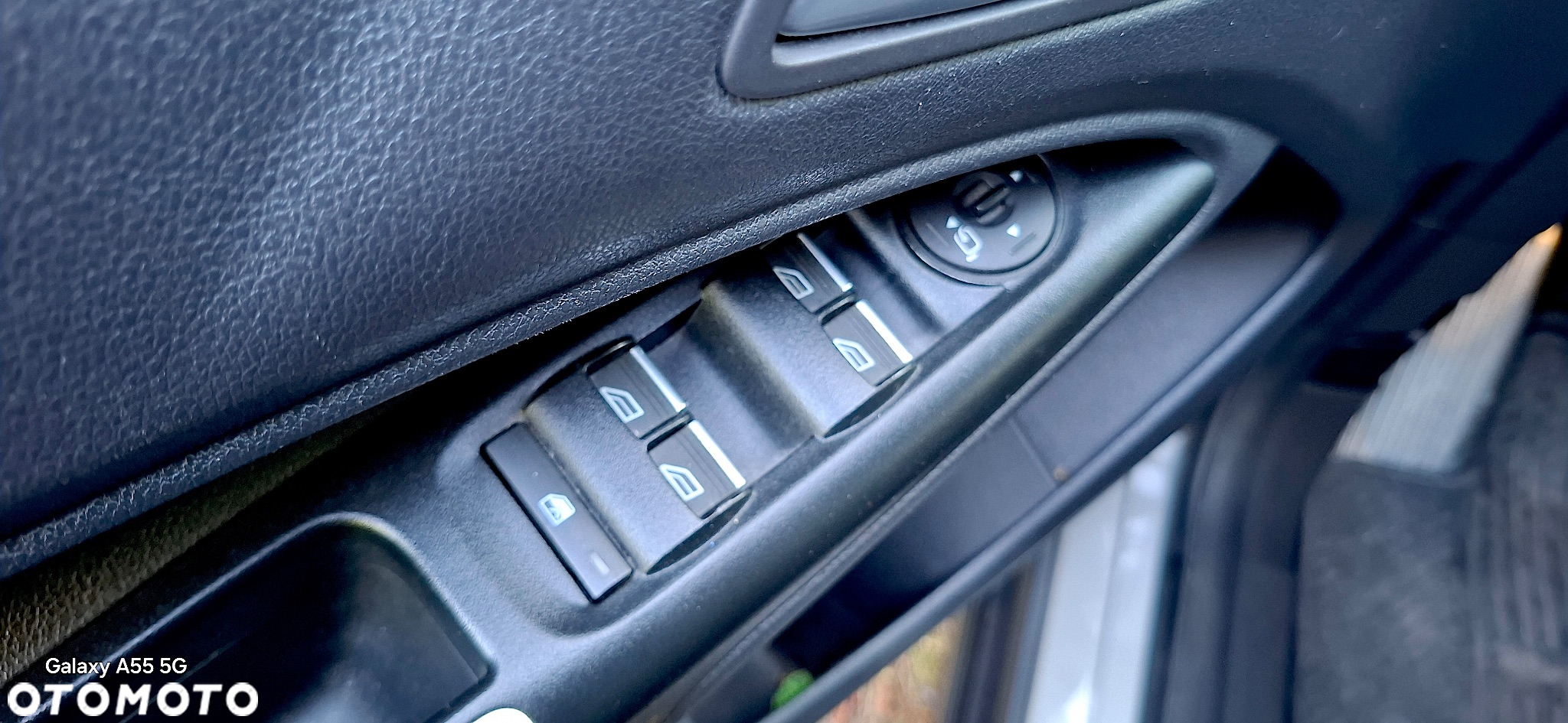 Ford Tourneo Connect - 10