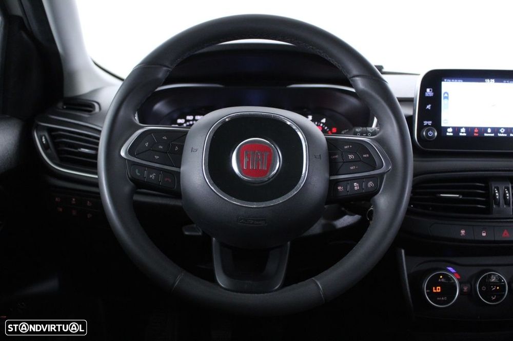 Fiat Tipo Station Wagon 1.3 M-Jet Lounge - 19