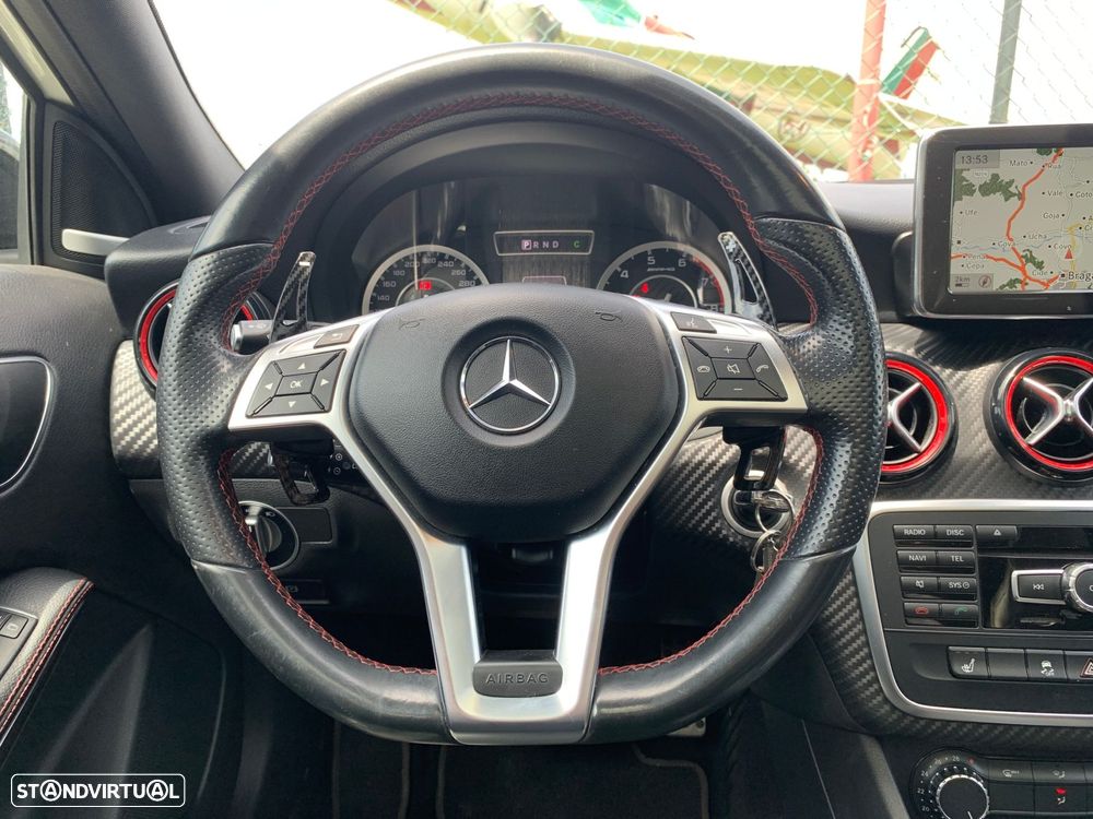 Mercedes-Benz A 45 AMG 4-Matic - 25