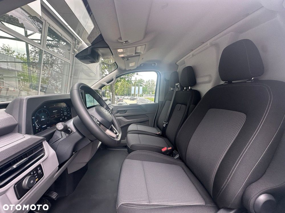Volkswagen Transporter Transporter Furgon silnik: 2,0 l TDI 150 KM / skrzynia biegów: 8-biegowa automatyczna rozstaw osi: 3100 mm - 11
