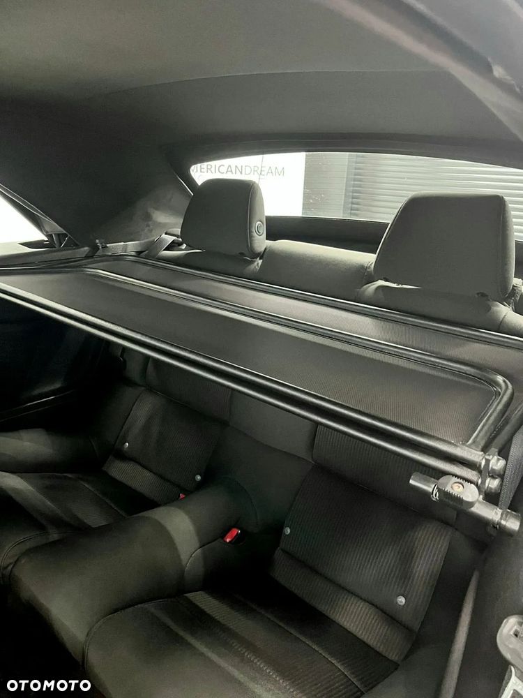 Ford Mustang 3.7 V6 - 12