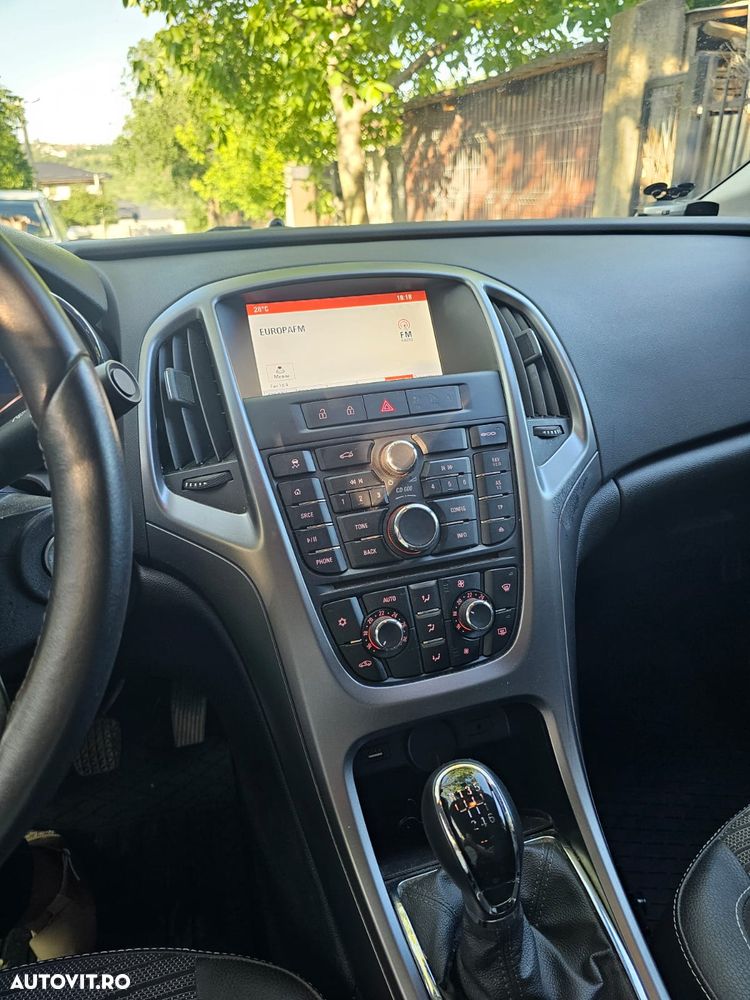 Opel Astra 1.4 Turbo ECOTEC Enjoy - 11