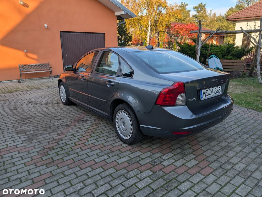 Volvo S40 2.0D Momentum - 8