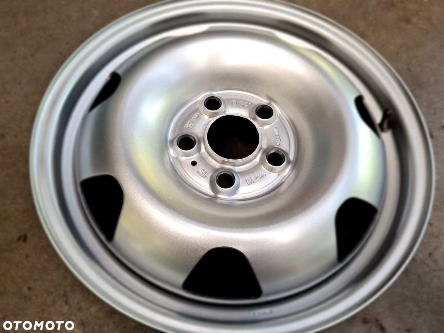 VW Transporter T5 T6 Felgi Stalowe 7x17 5x120 ET56 NOWE - 5