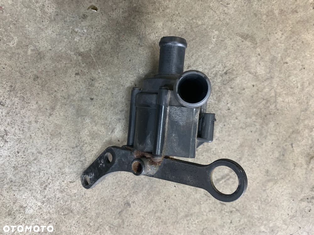 dodatkowa pompka wody 059121012A A6 C6 FL Lift 2.7 TDI - 2