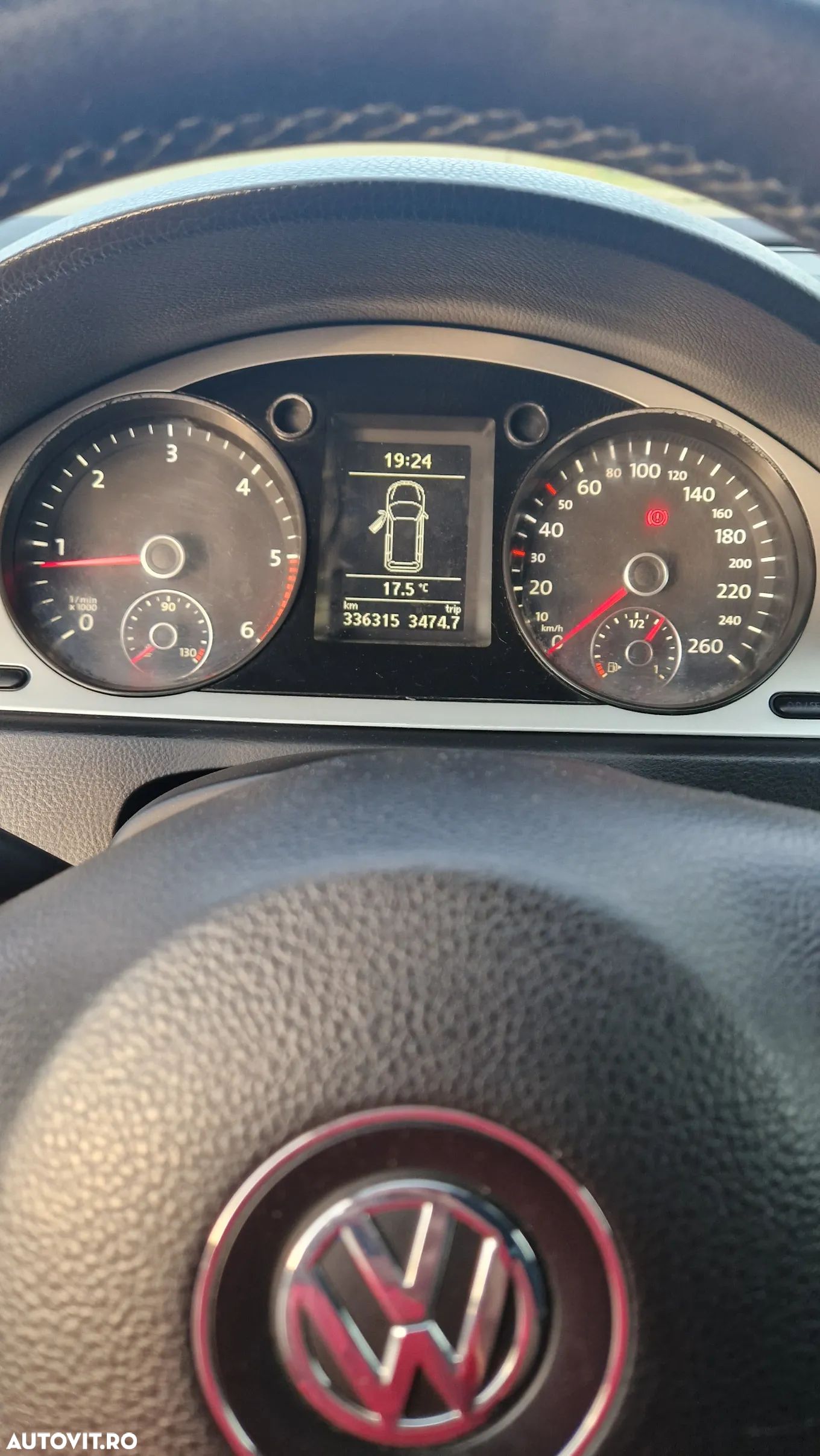 Volkswagen Passat Variant 2.0 TDI Blue TDI Highline - 1