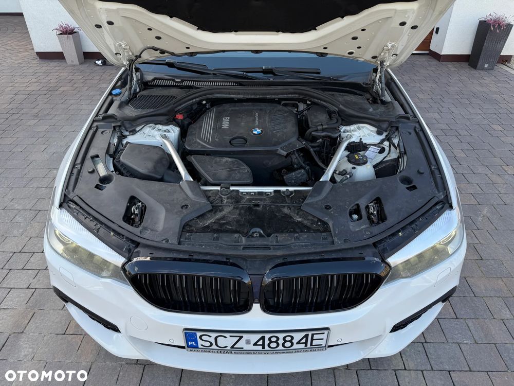 BMW Seria 5 520d xDrive M Sport sport - 24