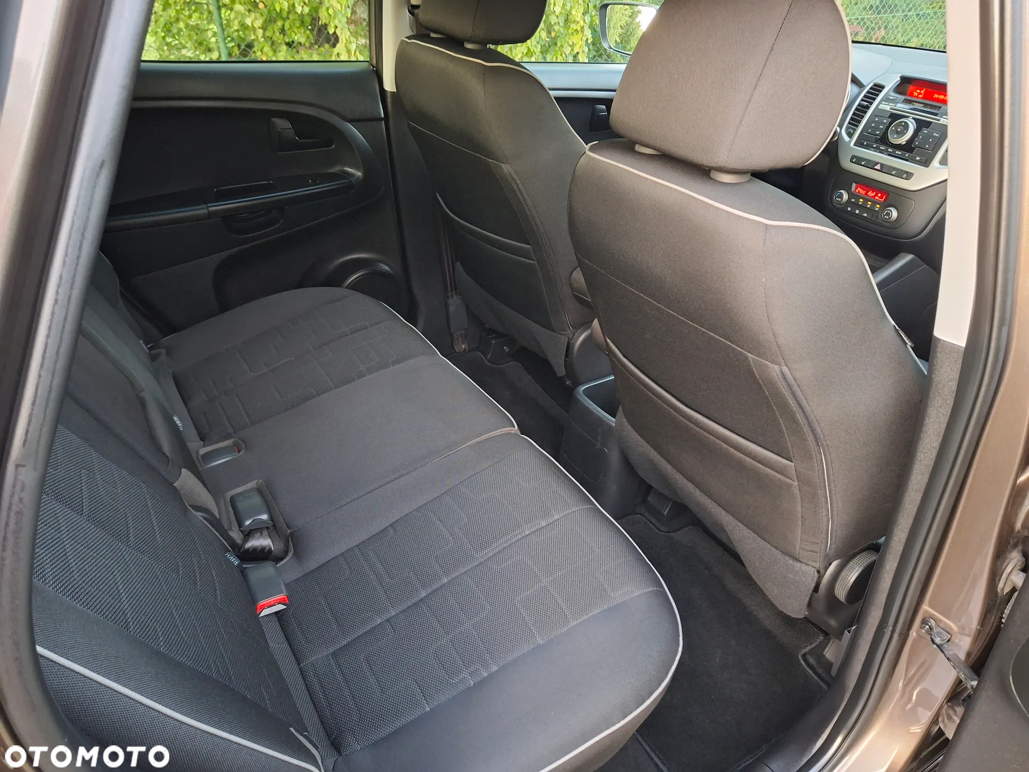 Kia Venga 1.4 CVVT Fifa World Cup Edition - 14