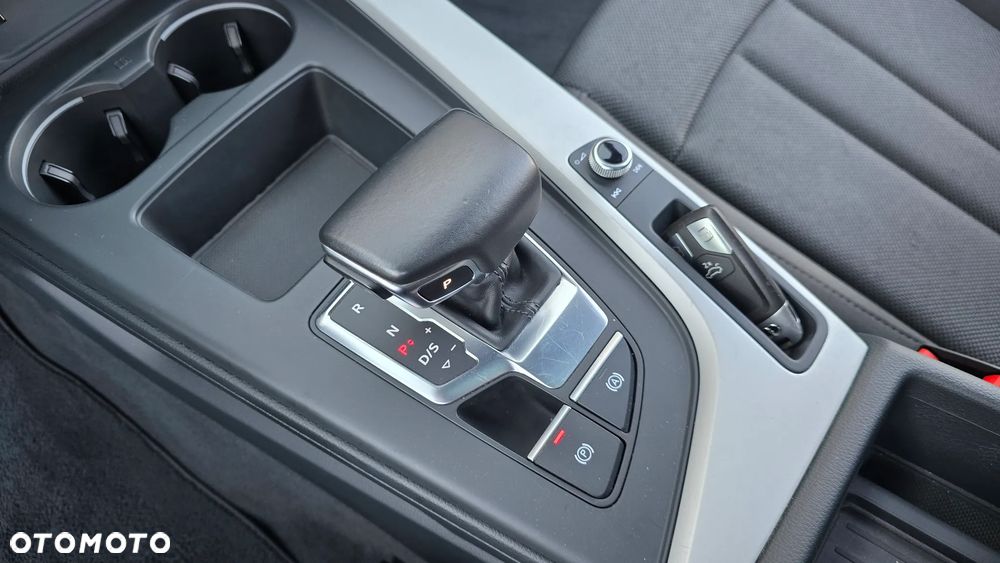 Audi A4 Avant 40 TDI S tronic S line - 22