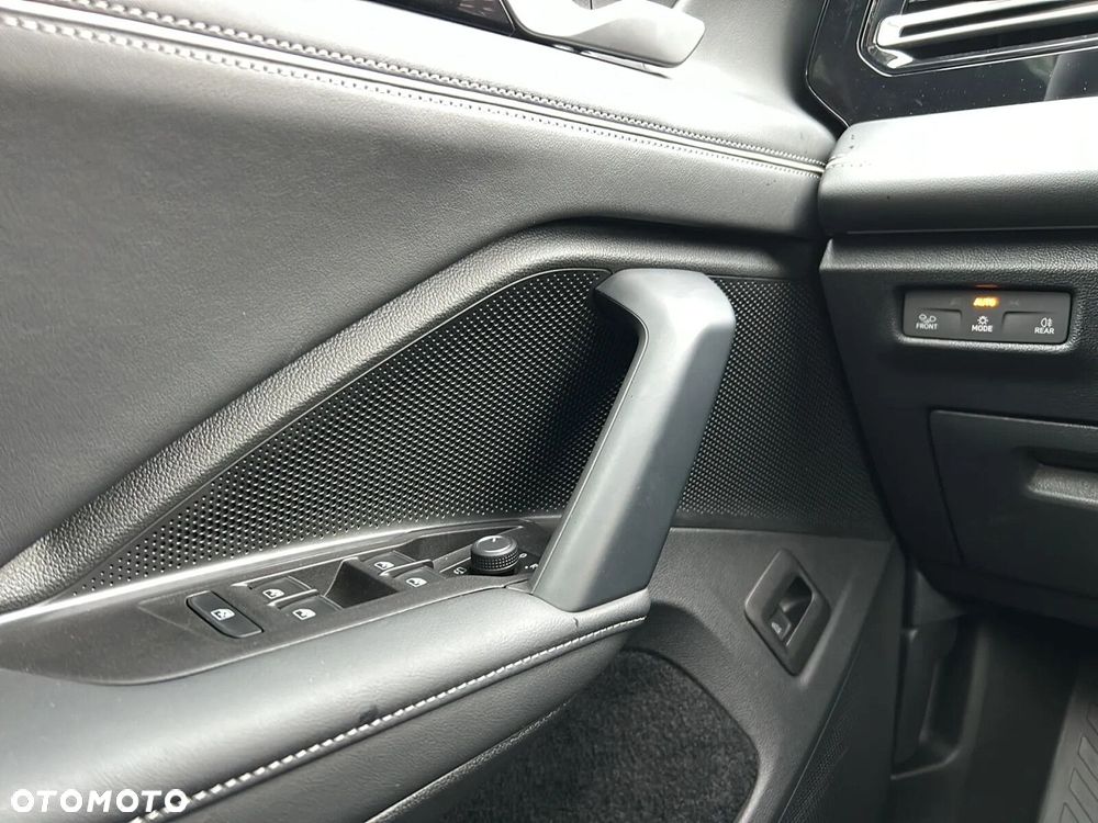 Volkswagen Tiguan - 24