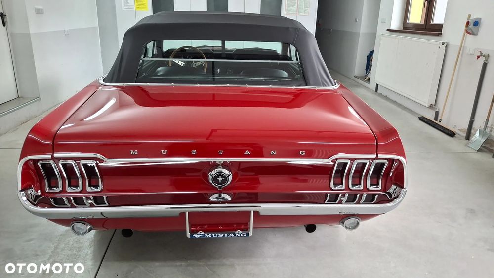 Ford Mustang - 5
