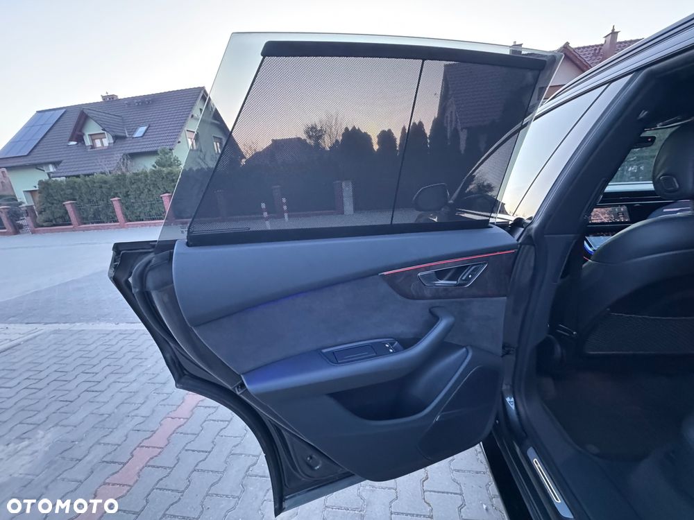 Audi Q8 SUV TFSI quattro 250 kW tiptronic S line business - 28