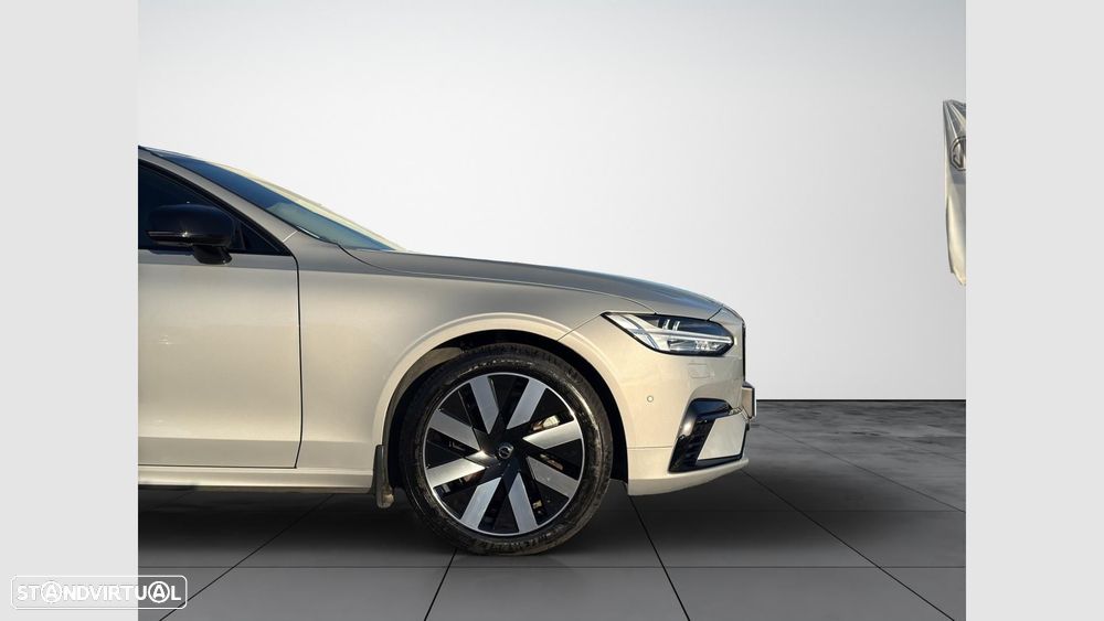 Volvo V90 2.0 T6 PHEV Plus Dark AWD - 11
