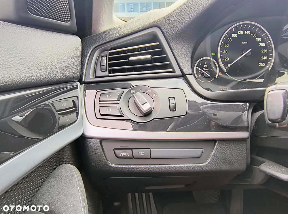 BMW Seria 5 520d - 17