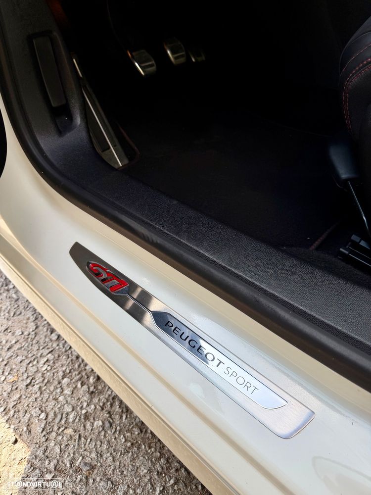Peugeot 308 1.6 e-THP GTi - 14
