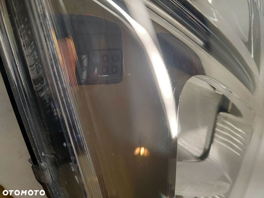 nissan nv400 lampa zw prawy przód 26010bz50a - 6