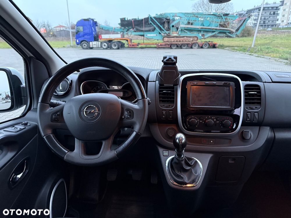 Opel Vivaro - 13